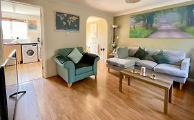 3 Bedroom Detached House